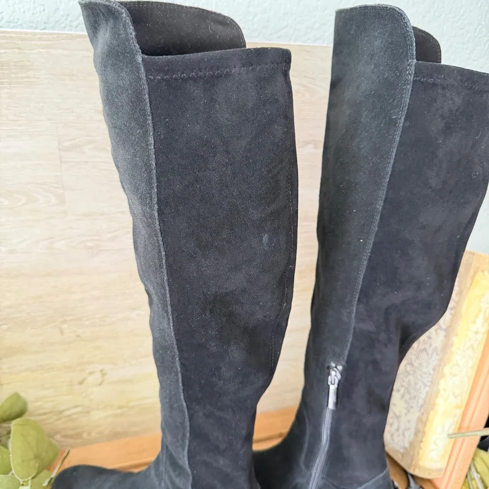 Karl Lagerfeld Paris Black Suede Knee High Chain Detail Boots Lug Sole Size 7.5